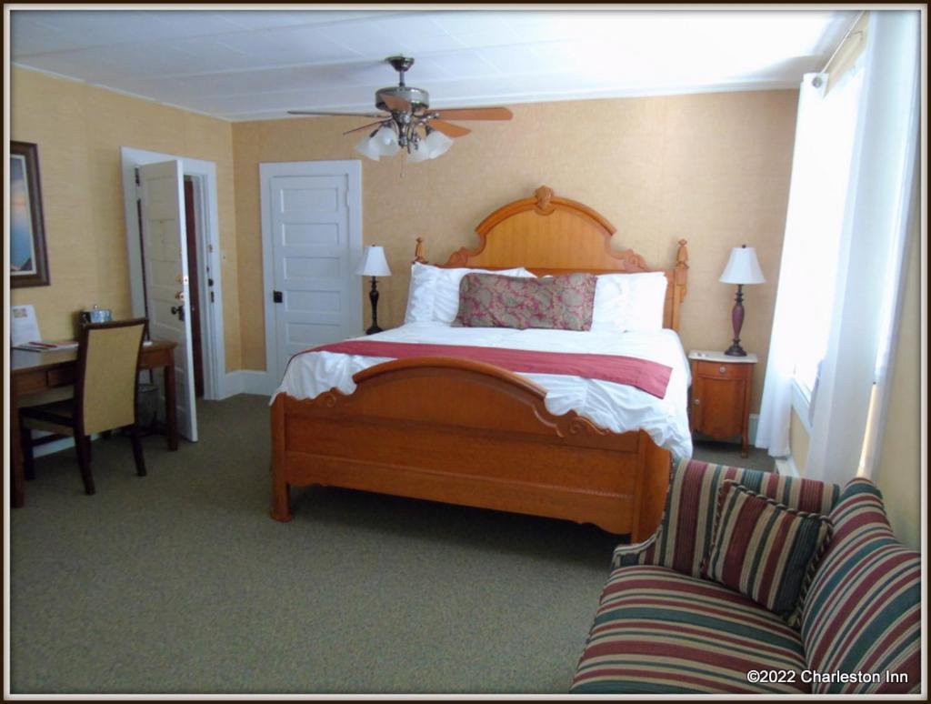 The Charleston Inn Hendersonville Nc Экстерьер фото