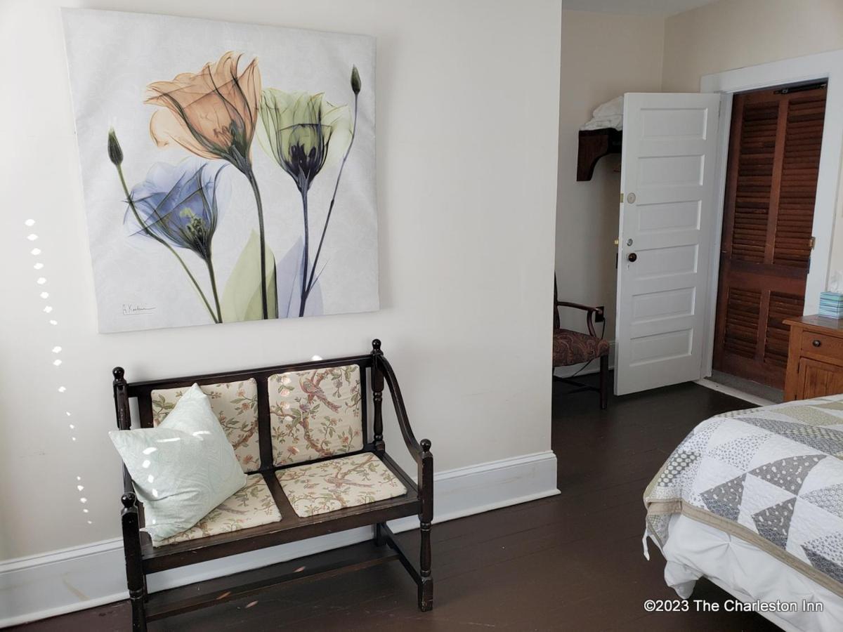 The Charleston Inn Hendersonville Nc Экстерьер фото