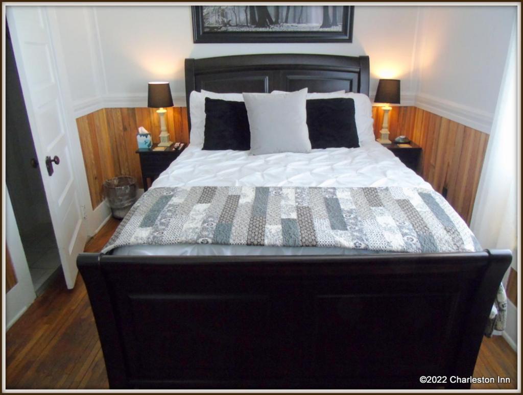 The Charleston Inn Hendersonville Nc Экстерьер фото