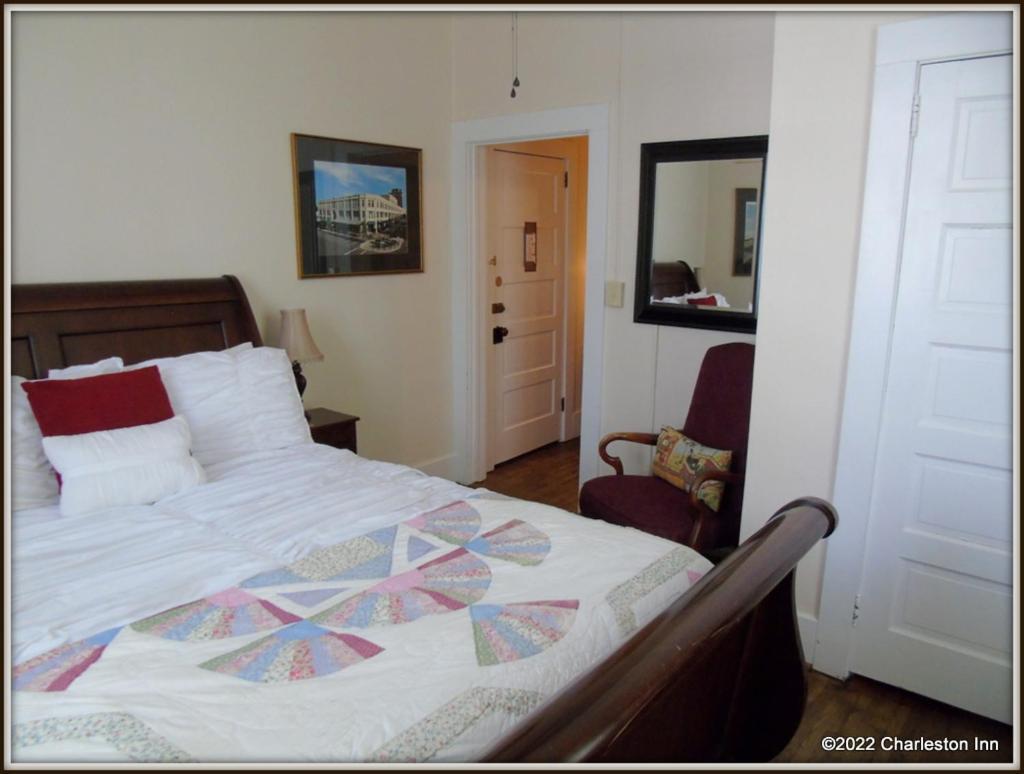 The Charleston Inn Hendersonville Nc Экстерьер фото