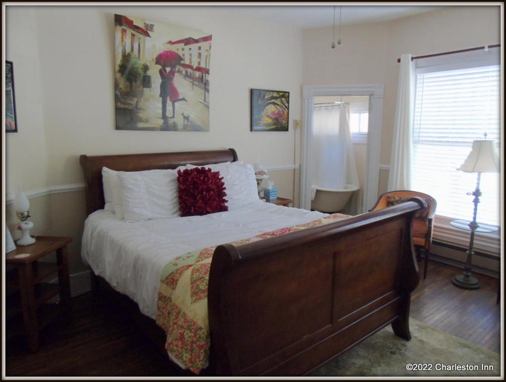 The Charleston Inn Hendersonville Nc Экстерьер фото