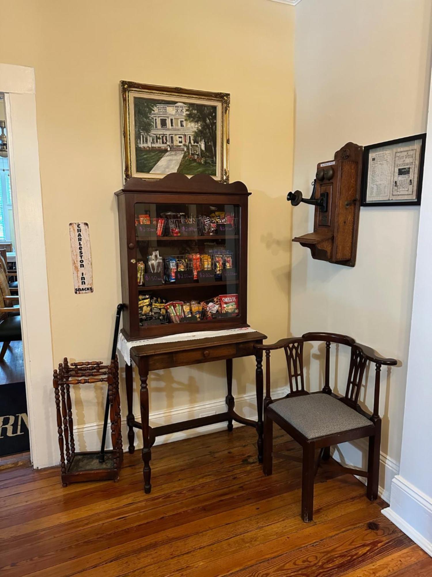 The Charleston Inn Hendersonville Nc Экстерьер фото